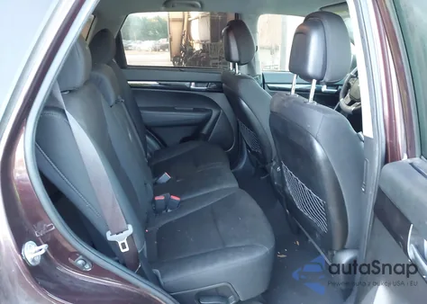 2014 Kia Sorento Lx из США, поврежденный, VIN 5XYKT3A65EG517574